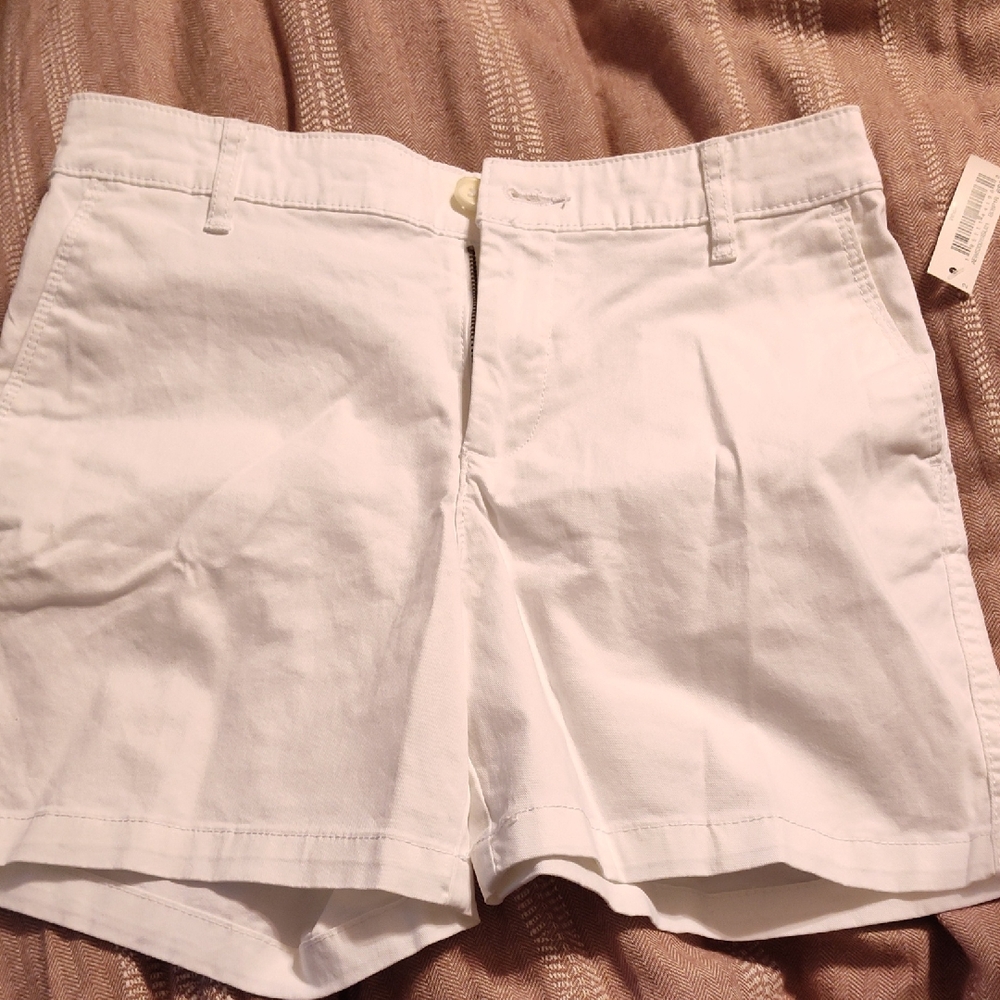 Amazon Essentials Women's White Shorts